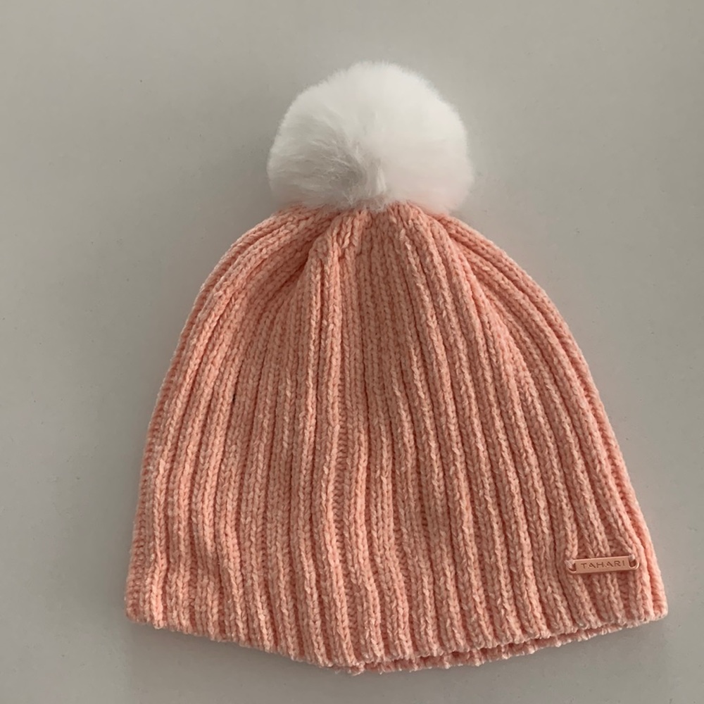 Knitted Tahari hat with Pom Pom